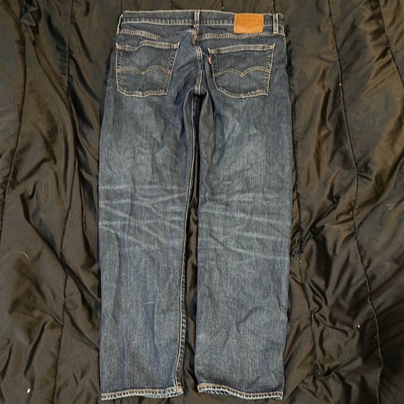 Men’s Levi jeans - Picture 2 of 3